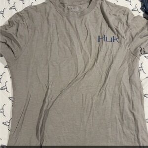 Huk Men's Gray T-Shirt